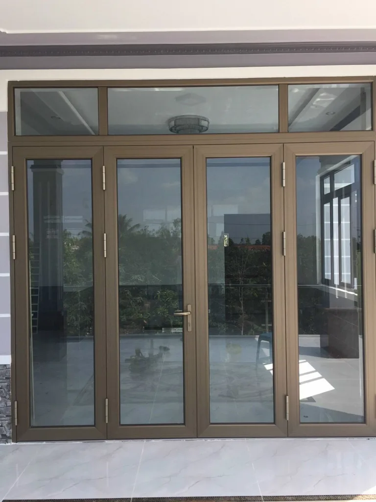 Cửa nhôm kính 4 cánh kiểu Pháp hoàn thiện tại biệt thự Cần Thơ